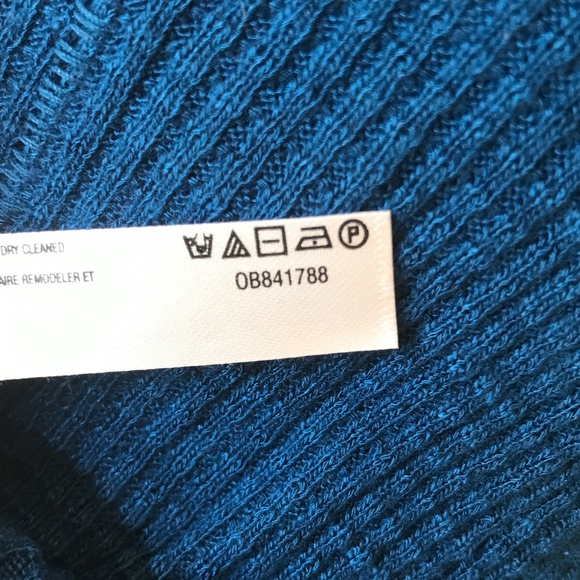 Waffle Knit Turtleneck Top- Rich Colour! EUC 2/$25 - Picture 10 of 11